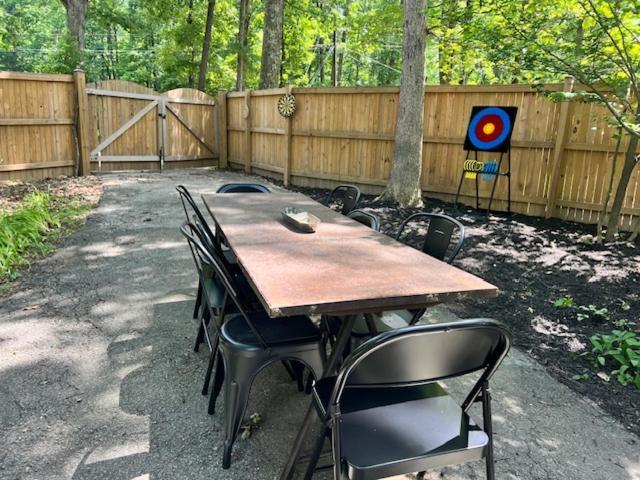 Mountain Lake Retreat - Hot Tub, Lake, Fire Pit, Wineries, Restaurant Harper's Ferry Esterno foto
