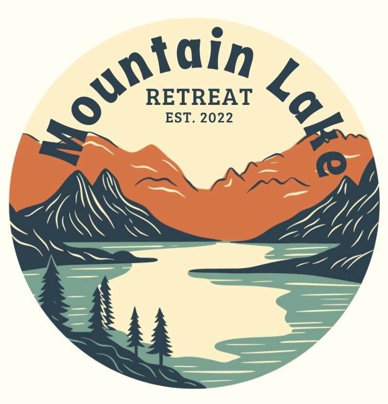 Mountain Lake Retreat - Hot Tub, Lake, Fire Pit, Wineries, Restaurant Harper's Ferry Esterno foto